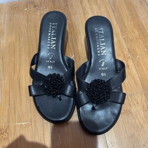Chic Italian Shoemakers Women's Wedge Sandals - Black, Size 6.5